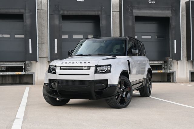 Land Rover Defender 110 2.0 P300e 110 Dynamic SE Edition