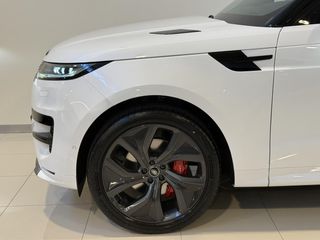 Land Rover Range Rover Sport 3.0 P460e Dynamic HSE PHEV Foto