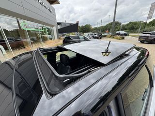 Land Rover Range Rover Evoque P300e AWD R-Dynamic SE Foto