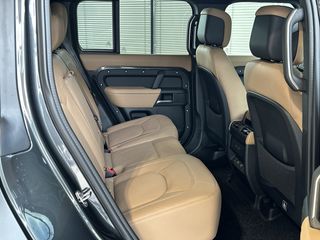 Land Rover Defender P300e 110 X-Dynamic HSE | NIEUW! Foto